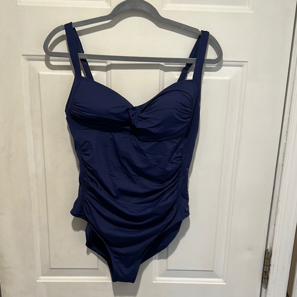 Nip Tuck Multi fit Cup Slimming One Piece Swimsuit